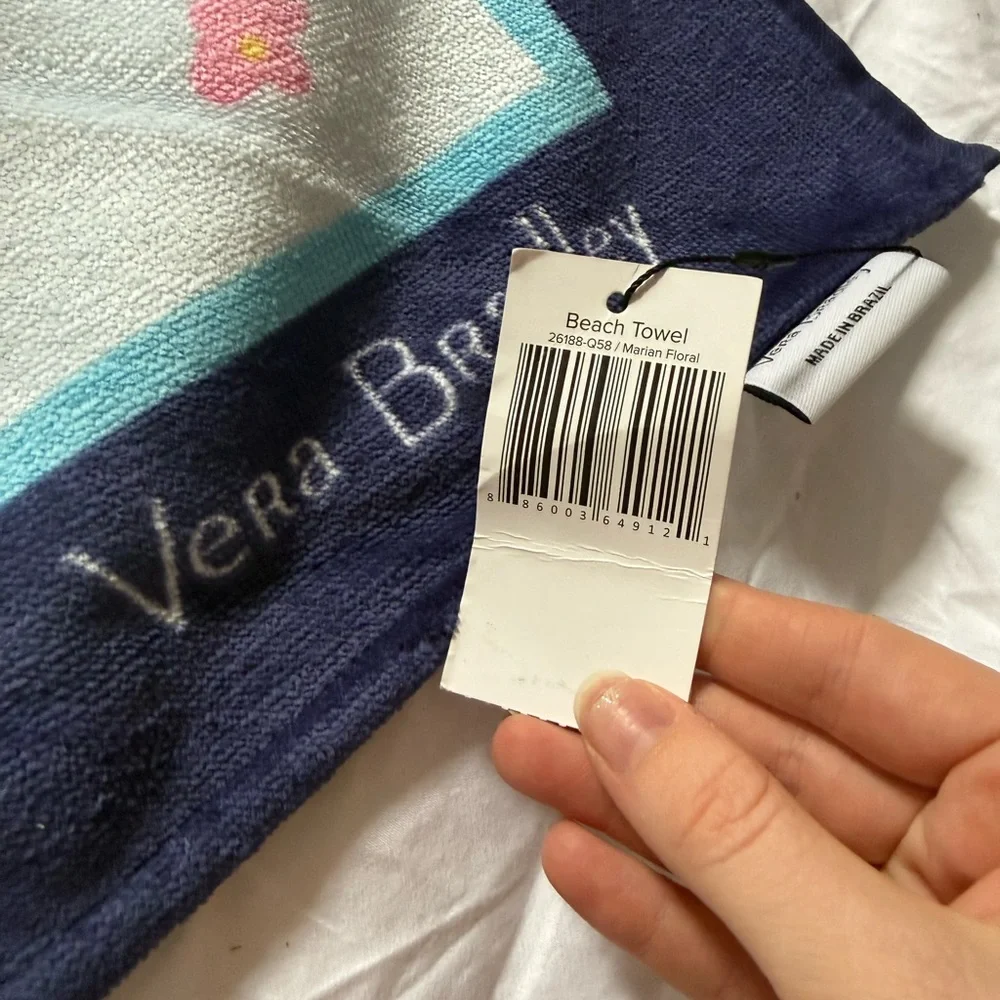 NWT Vera Bradley Marian Floral Beach Towel Retired Pattern